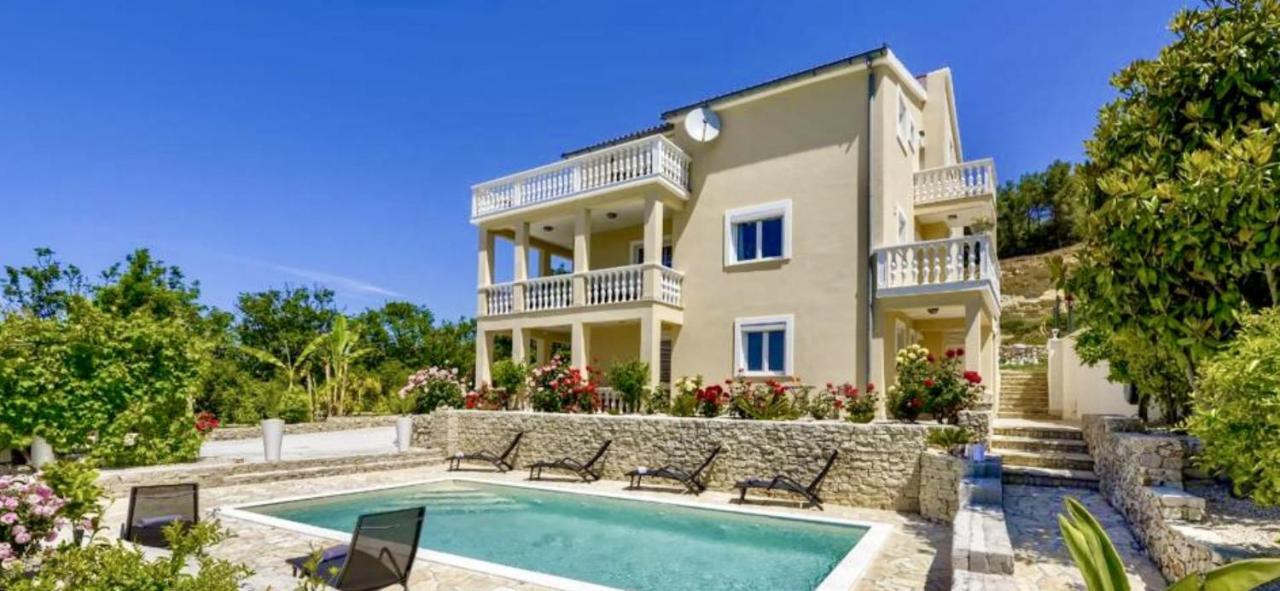 Haus Lilli Mit Pool Ražanac Exterior foto